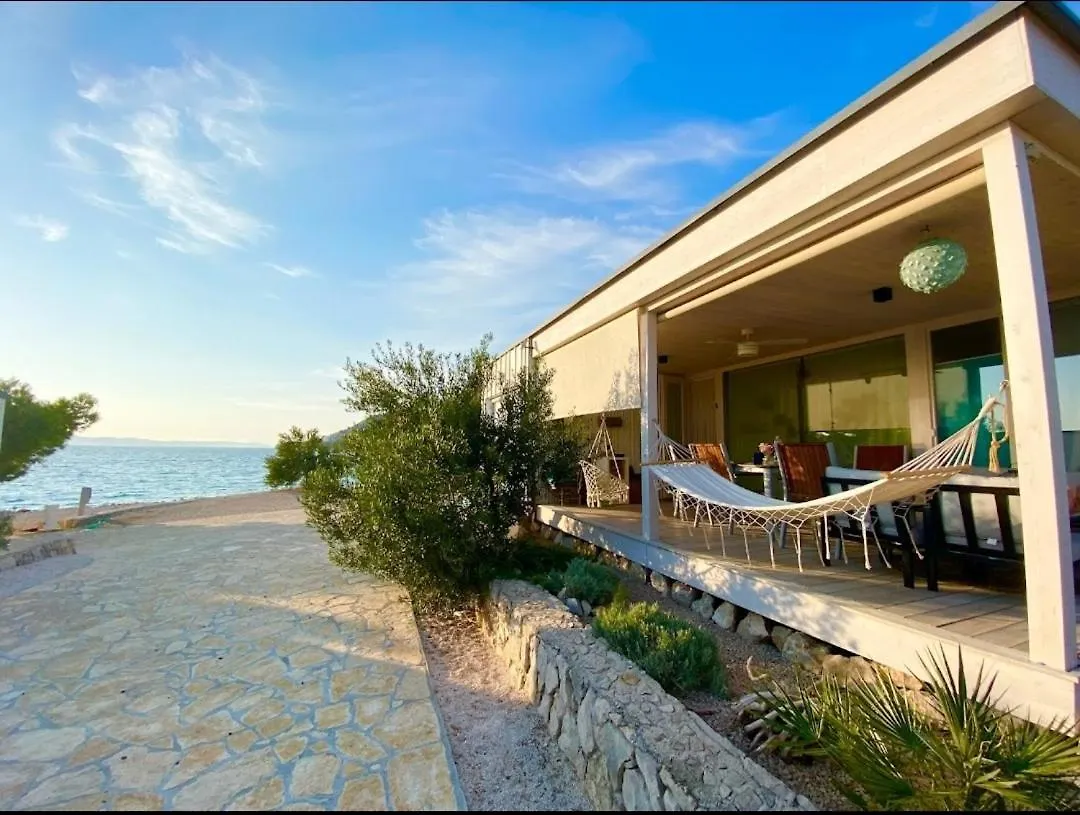Buqez Villa 30 